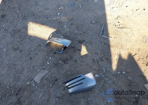 2014 Mercedes-Benz E 350 4Matic z USA, uszkodzony, nr VIN WDDHF8JB3EA859199